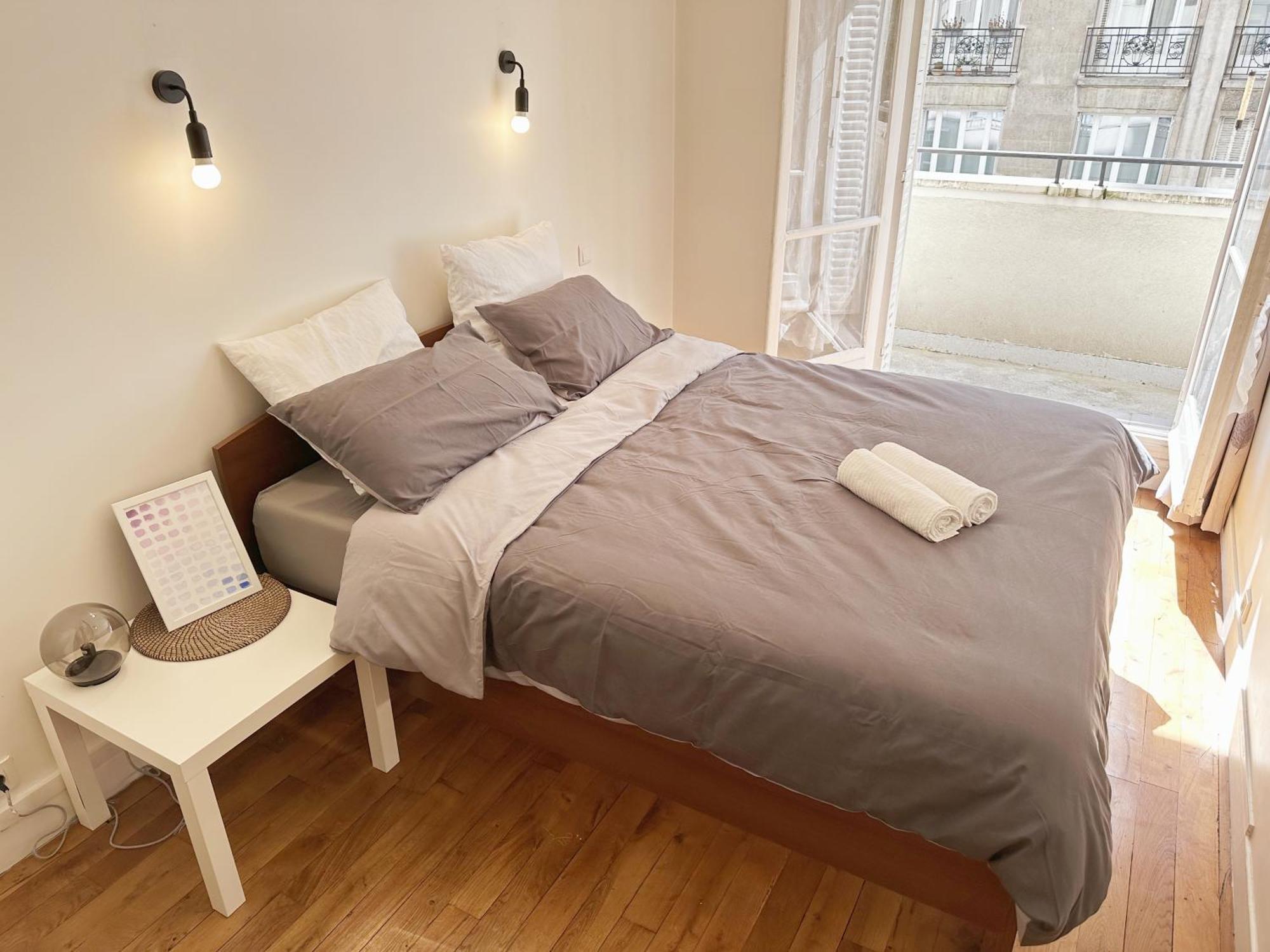T2 With Stunning Balcony 55m2 17 * Paris