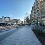 T2 With Stunning Balcony 55M2 Paris 17