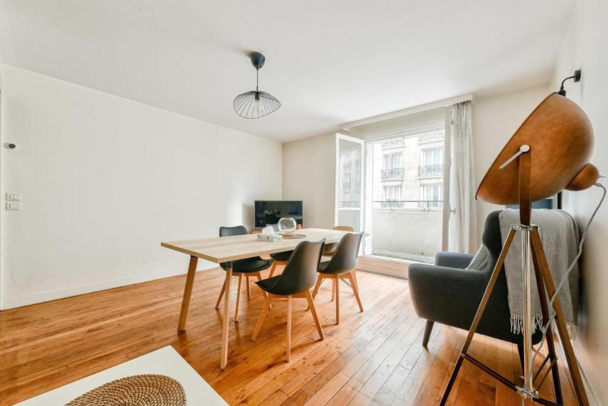 T2 With Stunning Balcony 55m2 17 Paris